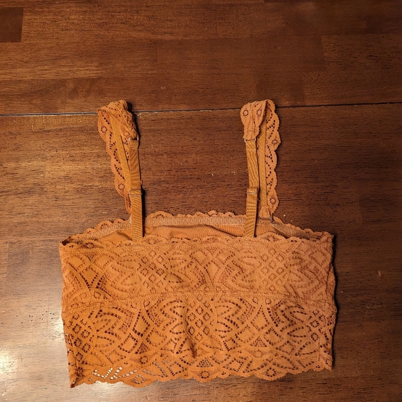 Aerie Bralette - Picture 3 of 7